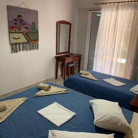 Domenica House Appartement Kondaraíni Buitenkant foto