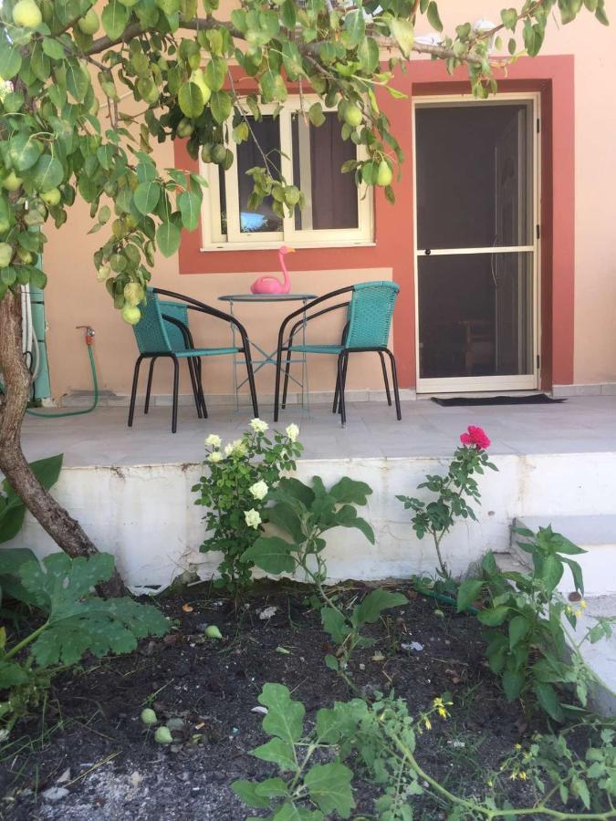 Domenica House Appartement Kondaraíni Buitenkant foto
