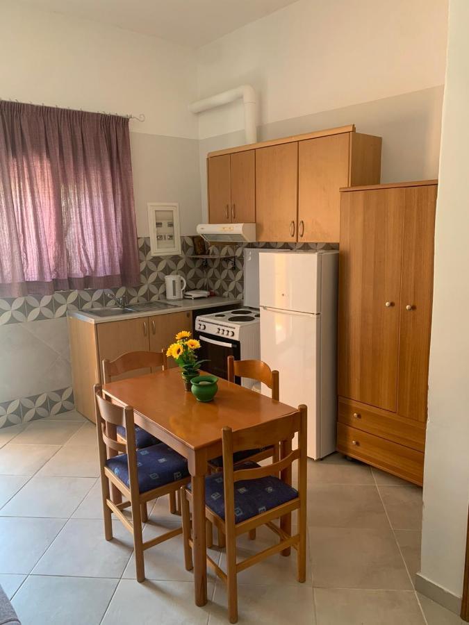 Domenica House Appartement Kondaraíni Buitenkant foto
