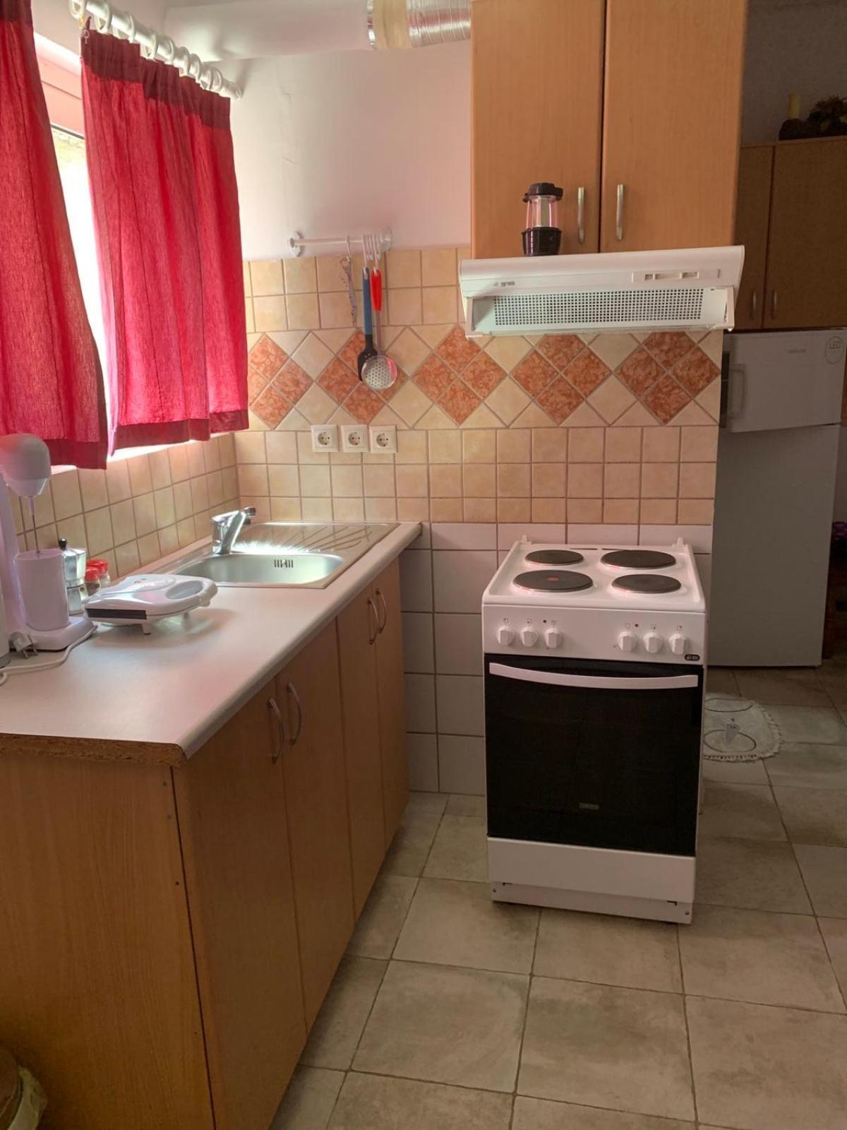 Domenica House Appartement Kondaraíni Buitenkant foto