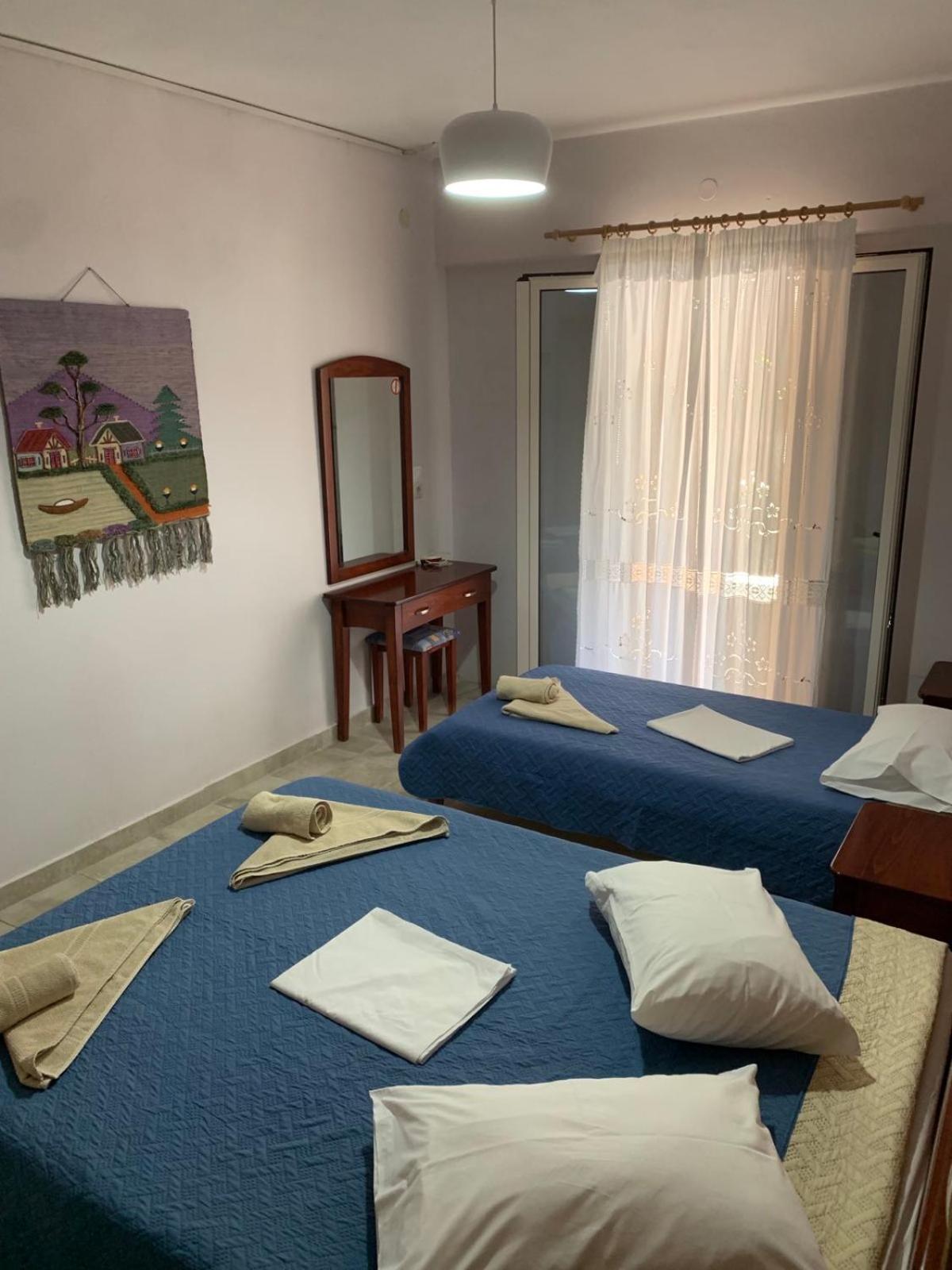 Domenica House Appartement Kondaraíni Buitenkant foto